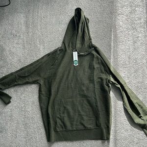 Alesbury riverside pullover hoodie